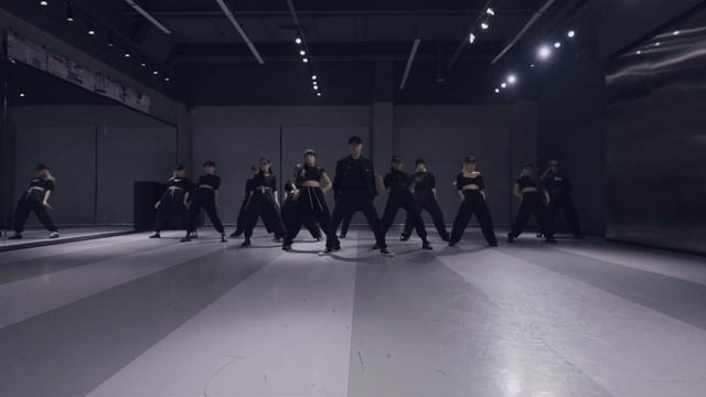 LAY '飞天 (Flying Apsaras)' Dance Practice смотреть онлайн