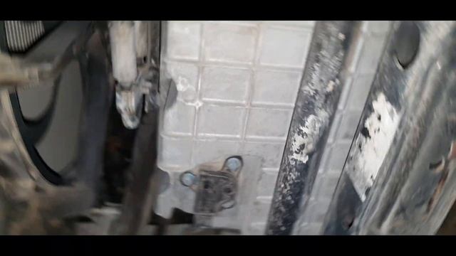 R500 with 176k km check up (part 1) смотреть онлайн