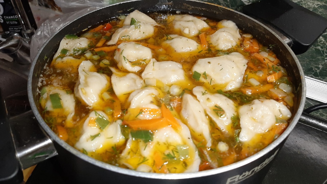 Век живи-Век учись! Сварила суп с пельменями!Не думала что будет т-а-ак вкусно! Чучвара! (720p).mp4