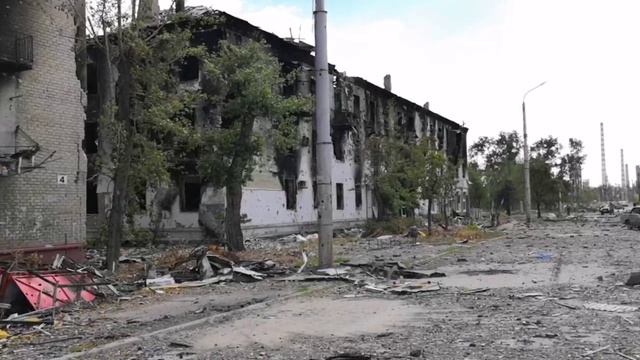 Улицы Северодонецка рядом с заводом "Азот". смотреть онлайн