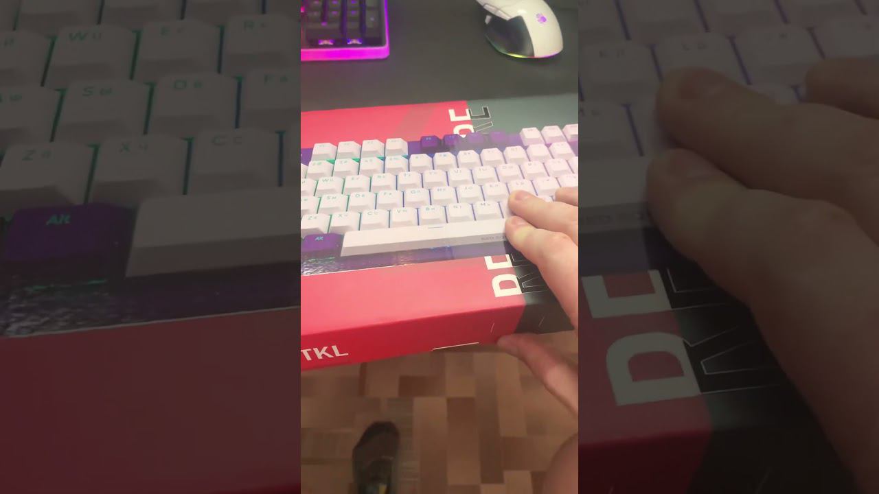 Red Square Keyrox TKL g3ms Purple (RSQ-20032) смотреть онлайн