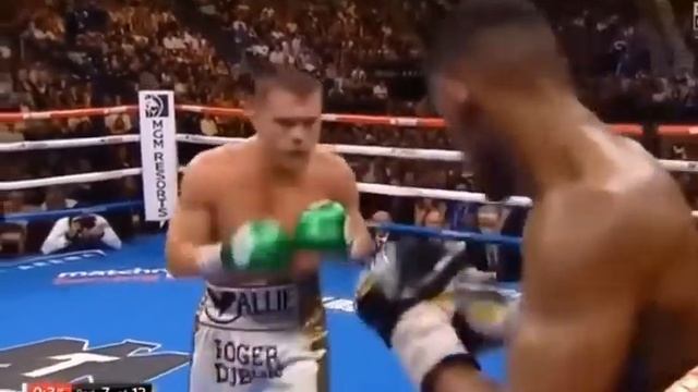 Canelo Alvarez vs Danny Jacobs смотреть онлайн