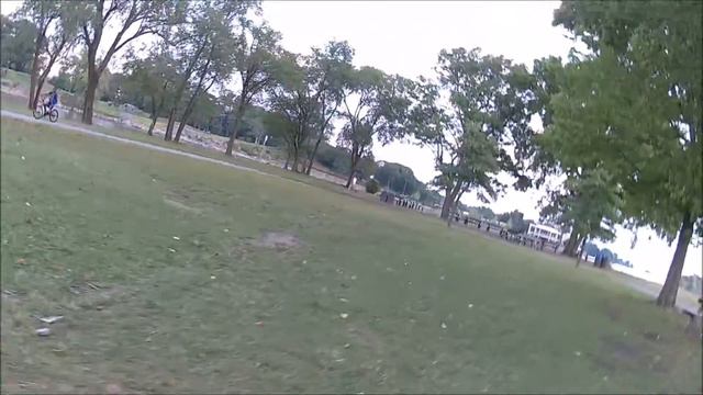 syma drone X8G at the park смотреть онлайн