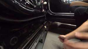 КАК СНЯТЬ НАКЛАДКУ С LEXUS RX 300.