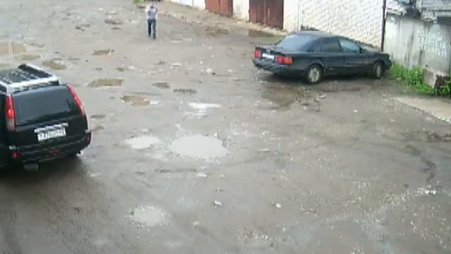 Кировчанин украл кошелек с 15 тыс рублей смотреть онлайн