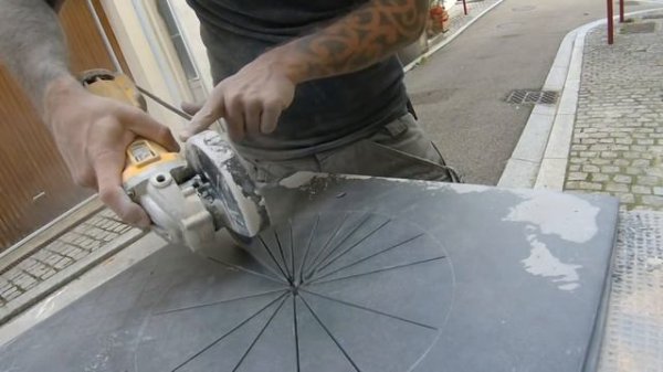 ?COMMENT COUPER UN GRAND ROND DANS UN CARRELAGE???