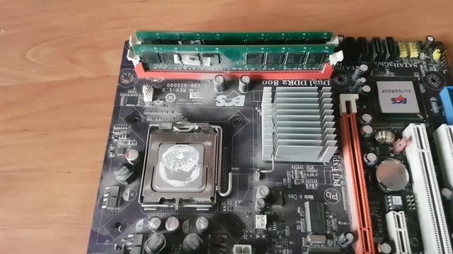 INTEL QUAD 4 ЯДРА В 2020? СОБРАЛ КОМПЬЮТЕР НА 775! смотреть онлайн