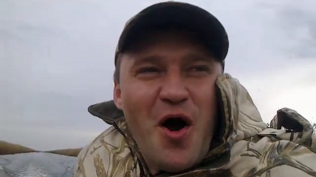на моторной лодке песня про уток.mp4 смотреть онлайн