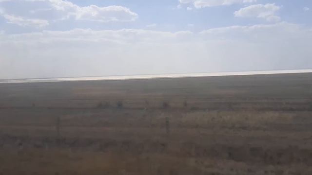 Шикарный вид на озеро Эльтон смотреть онлайн