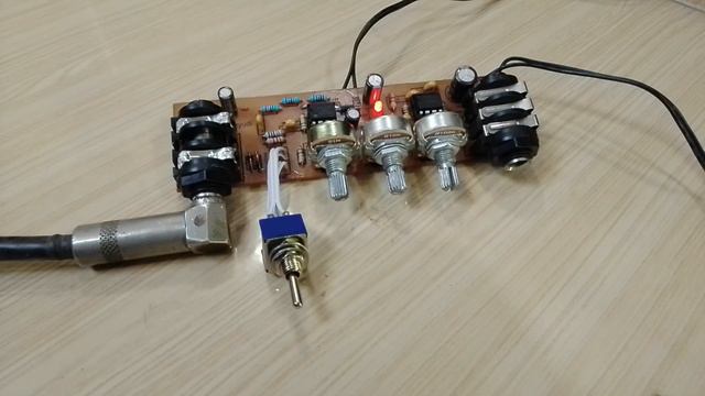 FENDER '57 MINI TWIN (Clone) смотреть онлайн