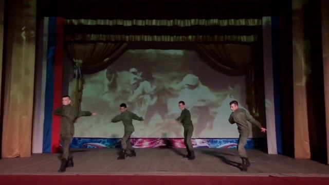 Танцевальный коллектив "Юность" - Кто такие русские? смотреть онлайн