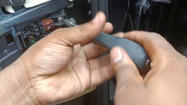 Auxiliary Battery Location Mercedes Benz S350 смотреть онлайн