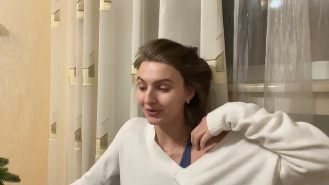 Влогмас 1: Ставим новую елку, Поход в театр, Уход за волосами, Тренировки, Готовка, Первый день зим смотреть онлайн