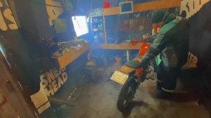 Резонатор впуска для мотоцикла