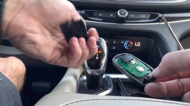 How to replace key fob battery Buick Encore 2019 смотреть онлайн