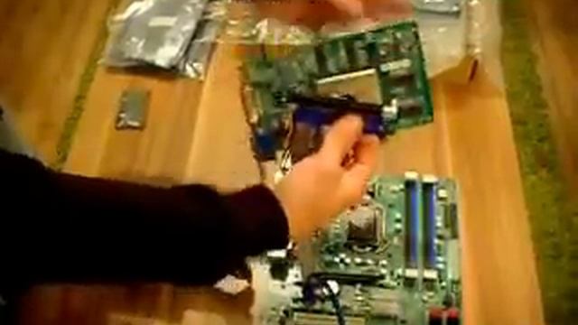 PCI-E 1x to 16x Socket Riser Extension Adapter Molex Cable смотреть онлайн