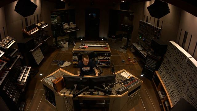 Deadmau5 Live From The Studio - Creative смотреть онлайн
