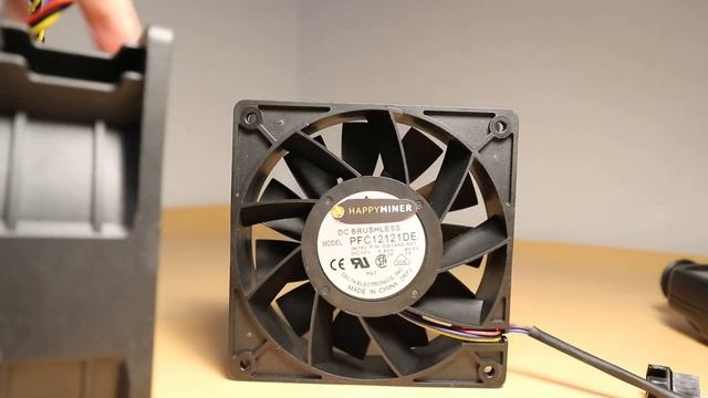 Вентилятор на 5000 оборотов для асиков и ферм. Delta 12121DE смотреть онлайн