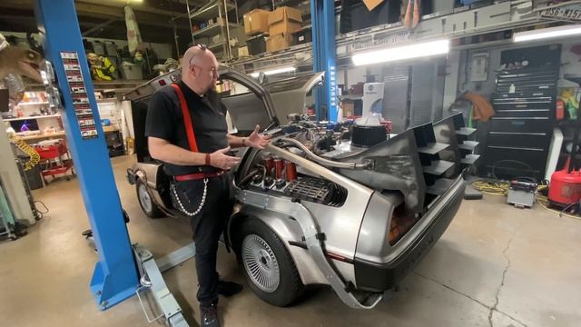 Building a Delorean Time Machine Replica - Part 1 (getting the car ready for conversion) смотреть онлайн