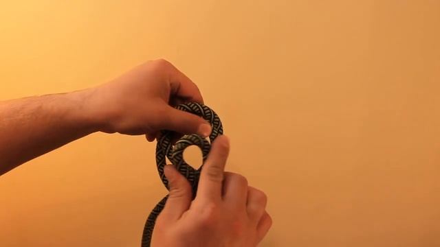 Как завязать узел "австрийский проводник"/Alpine Butterfly Knot смотреть онлайн