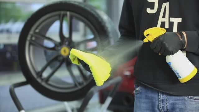 PROMO Detailing Ferrari ICON DETAILING