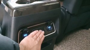 Hyundai Grand Starex Urban Exclusive 4WD 2019 года коричневый с пробегом 14 тыс.км за 2.690.000р