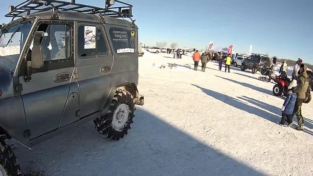 УАЗ, Белки зимой, плющим до 0.4. смотреть онлайн