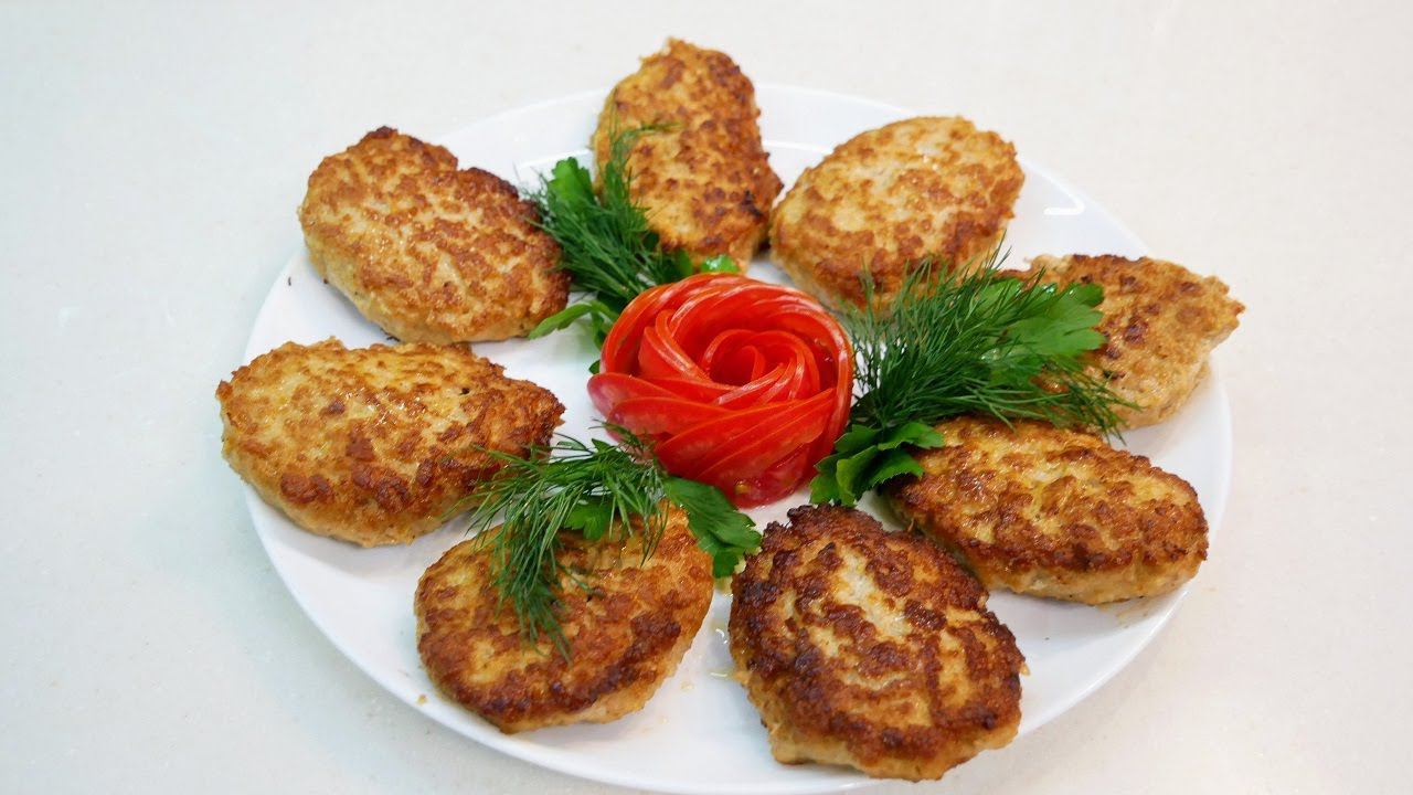 Как приготовить КОТЛЕТЫ и не испачкать руки) Мясные ОЛАДЬИ, цыганка готовит. смотреть онлайн