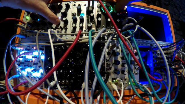 Andy Pidcock modular jam, make noise/mutable instruments/erica synths/qu bit electronix смотреть онлайн