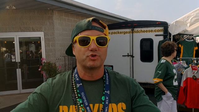 Selling your car to get home from a Packers game! смотреть онлайн