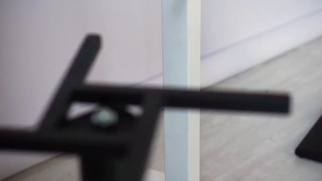 Подстолья на одной ноге смотреть онлайн