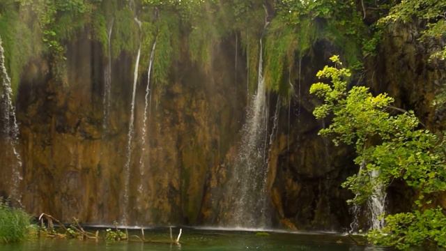 🌲💧🌸 PLITVICE LAKES | Relaxing Film | Music & Nature Sounds in 4k смотреть онлайн