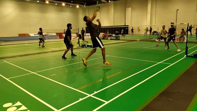 Dubai Sports World Badminton Cort Indoor смотреть онлайн
