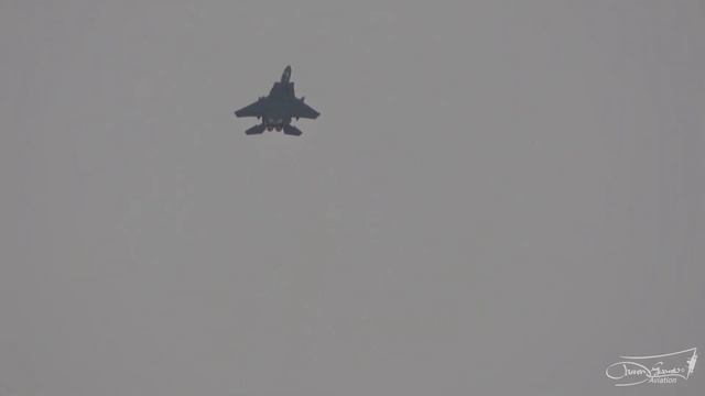 F15 ??? Awesome Quick Climb at RAF Lakenheath смотреть онлайн