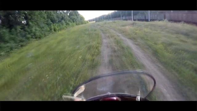 JAWA 250 СТАРУШКА .ЗАГЛОХ ПОСЕРЕДИНЕ ПОЛЯ смотреть онлайн