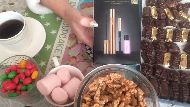 beauty Breakfast/Yves Saint Laurent тушь/ Lumene тоник/EFFACLAR K от LA ROCHE-POSAY / смотреть онлайн