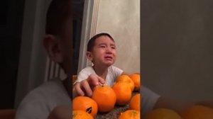 мальчик не хочет учить стишок, такой сладкий