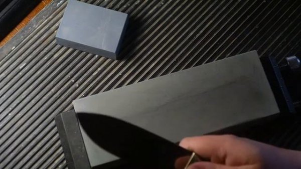 Ручная заточка ножа из стали Elmax на брусках Grinderman и финиш на Charnley Forest.