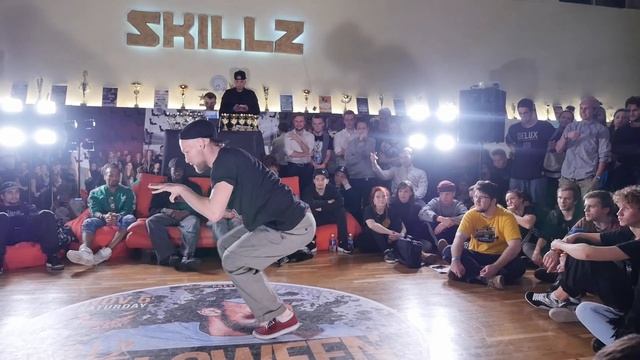 SKILLZ Halloween Jam 2016 popping open semi finals Paper vs Greta смотреть онлайн