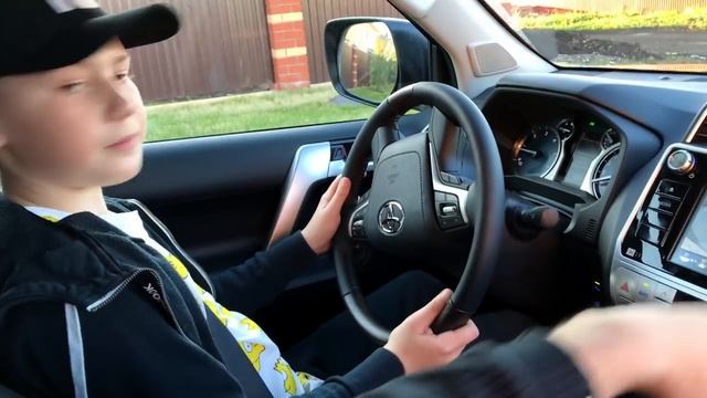 ВЛОГ: Эдвин учиться ездить [ водить ] на Toyota Land Cruiser Prado 2018 Уфа Отец и Сын  VLOG