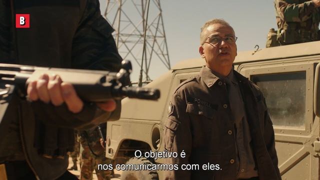 O Bumblebee não sabe brincar de esconder (mas ele é tão fofo!) | Bumblebee | Clipe