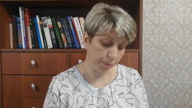 Ольга Лебедева, заведующая Липицкой сельской библиотекой, читает отрывок из «Барышни крестьянки» смотреть онлайн