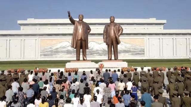 10 ВЕЩЕЙ ЗАПРЕЩЕННЫХ в СЕВЕРНОЙ КОРЕЕ смотреть онлайн