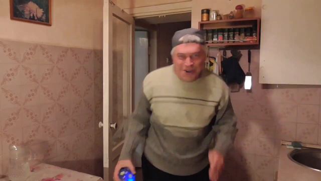 Геннадий Горин танцует под музыку из хотлайн майями смотреть онлайн