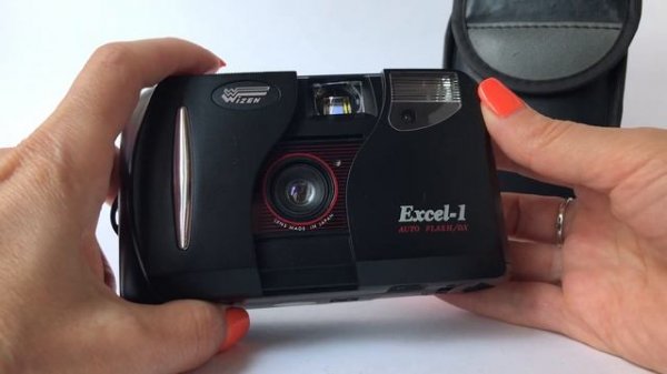 Wizen Excel-1 Auto Flash camera 35mm film