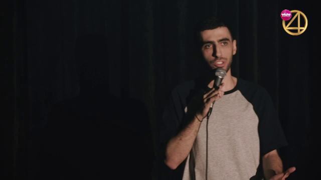 22 КОМИКА: Артур Чапарян - О военных парадах смотреть онлайн