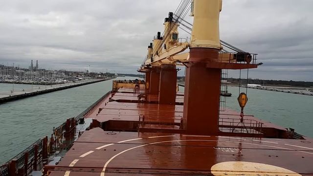 Port-RAVENNA ALEX PETRUSHCHIN смотреть онлайн