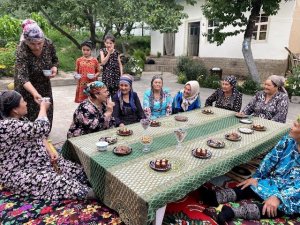 Узбекистан! Эксклюзив! Как отдыхают женщины в кишлаке! Как выбрать мужа! Нанай.