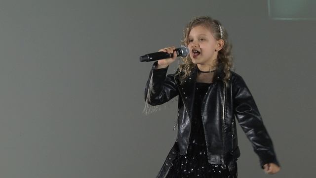 Нас учили быть птицами - Марта Бибаева смотреть онлайн