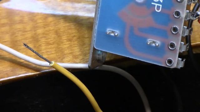 Install a 3 Way Telecaster Switch (10 minutes) смотреть онлайн